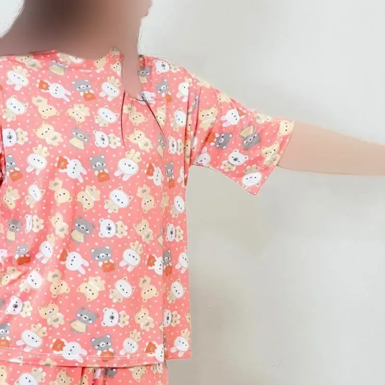 تیشرت گیاهی وارداتی زنانه سایز 1 و 2