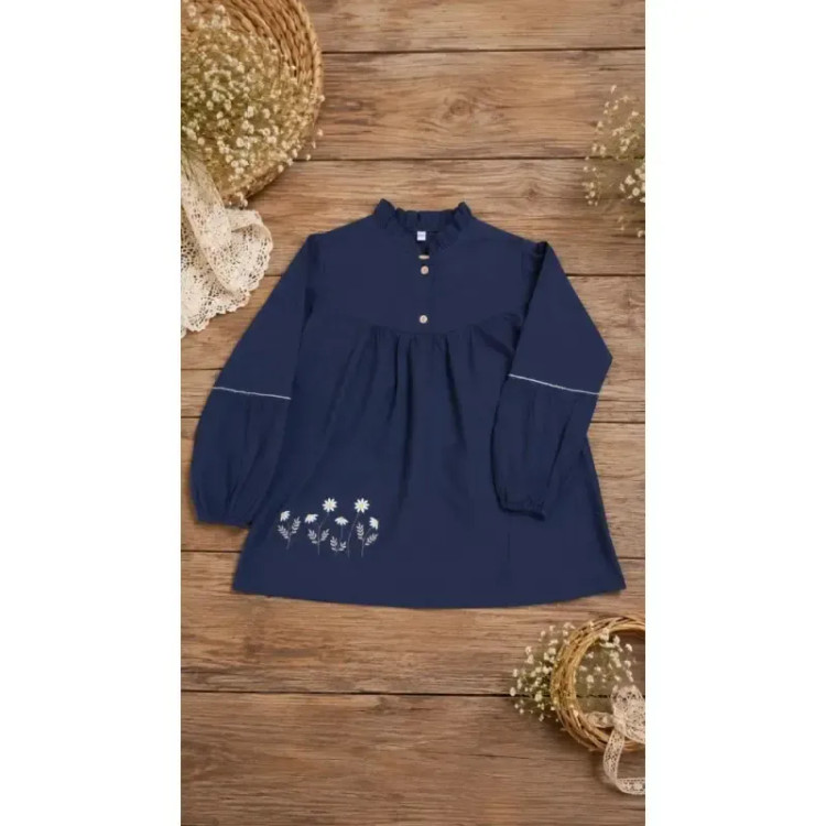 شومیز لینن نخ گلدوزی طرح بابونه رنگ سرمه ای سایز 60 و 65